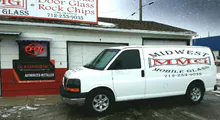 Midwest Mobile Glass logo