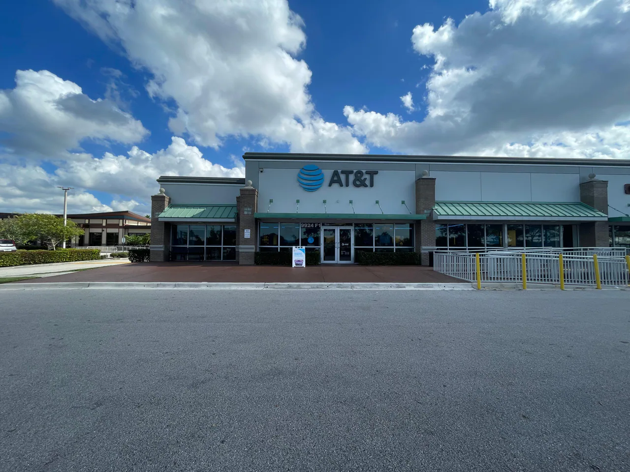 AT&T Store profile media