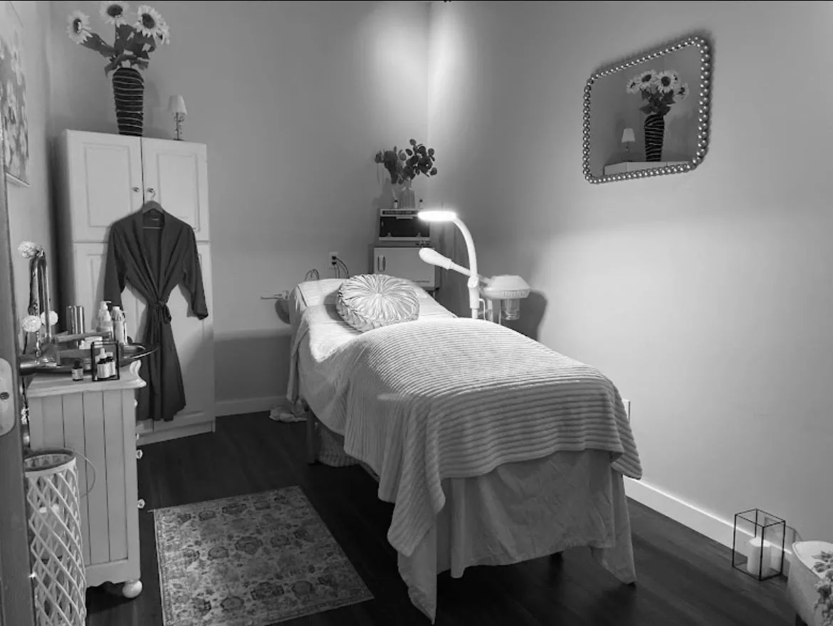 Jennifer Fox Esthetician profile media