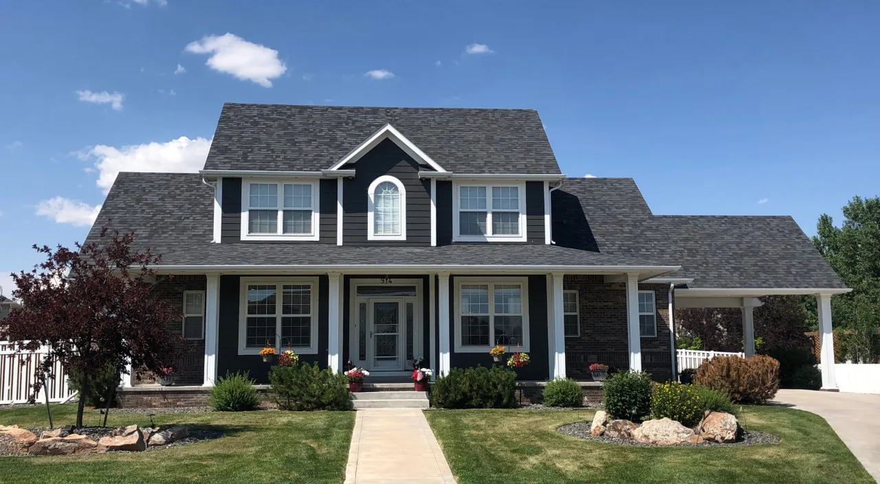 911 Roofing Solutions profile media
