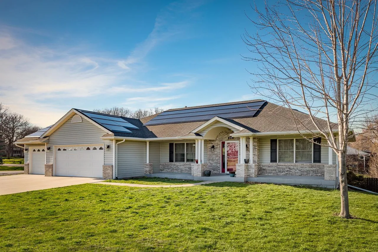 Andrew's Roofing Company profile media
