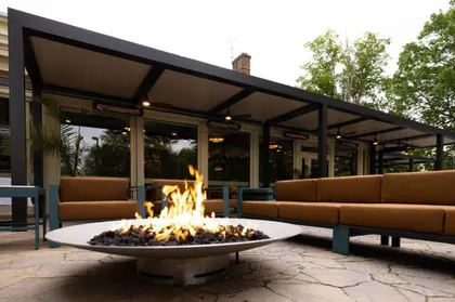 Posh Remodeling and Design LLC / Trust Window Company / Escapes Deck & Patio logo